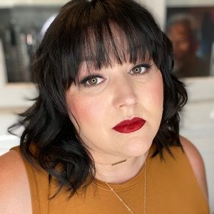 Meet your Posher, Natasha